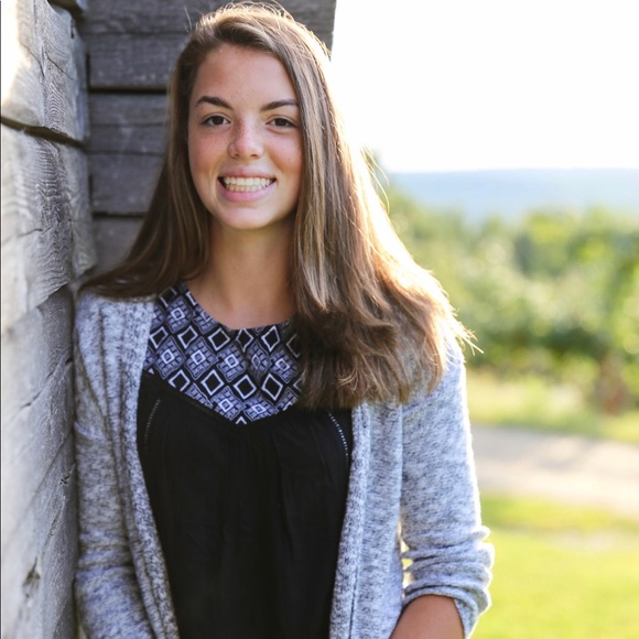 Meet your Posher, Zoe - Picture 1 of 1